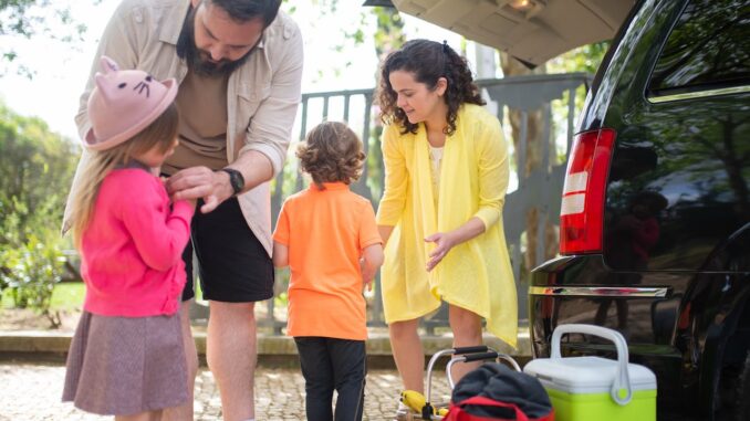 family traveling to the affordable drive-up beaches